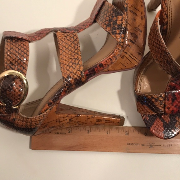 Chinese Laundry Snake Skin Print Heels Size 6.5 - Picture 4 of 8